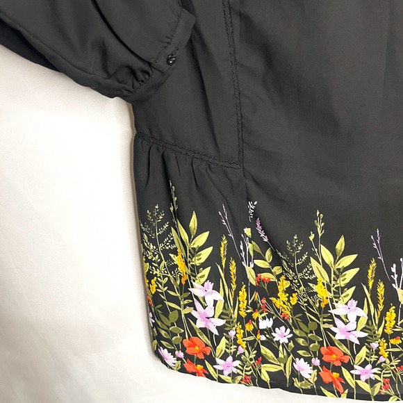 Women's Old Navy Black Floral V-Neck Long Sleeve Blouse, Size XS, EUC - Picture 5 of 5